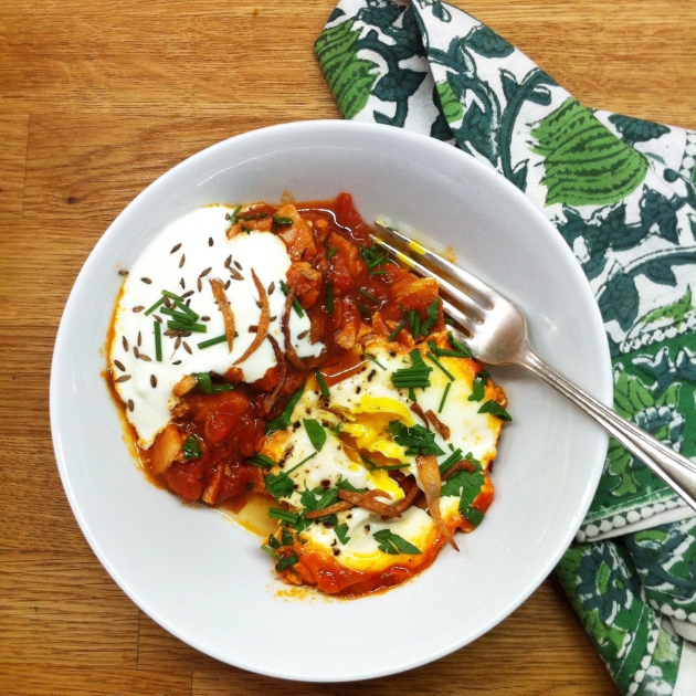 shakshuka-eggs-poached-in-a-spicy-tomato-sauce